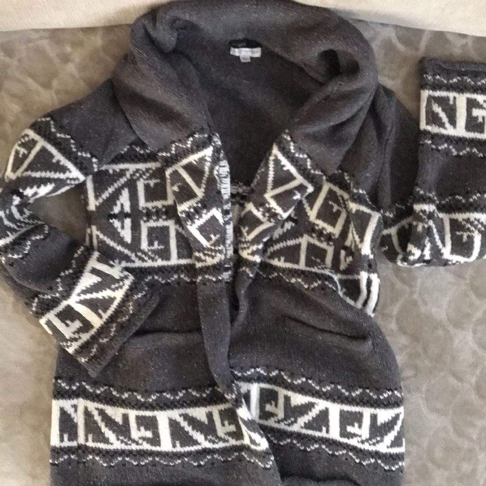 Maternity Sweater A Peas in the Pod size medium